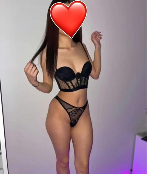 Buna, sunt Adelina, noua in orasul tau.